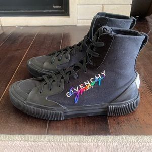 SOLD! Givenchy high top sneakers Men’s 42EU